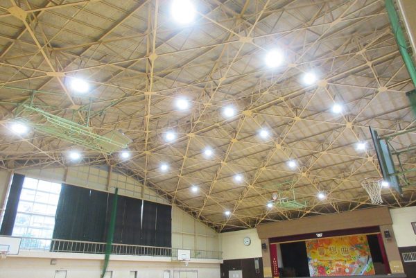 別府市　中部中学校屋内運動場照明設備改修工事サムネイル